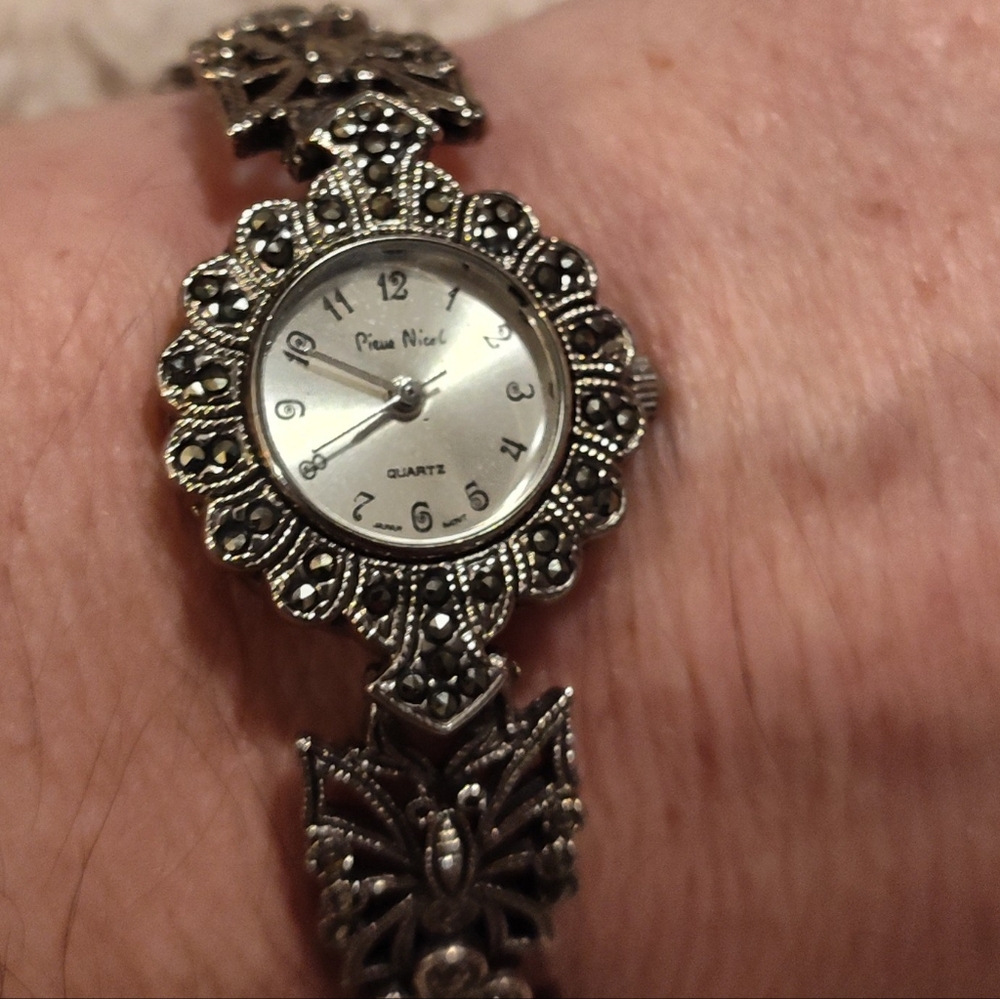 Beautiful Vintage PIERRE NICOL Watch (Needs A Battery)